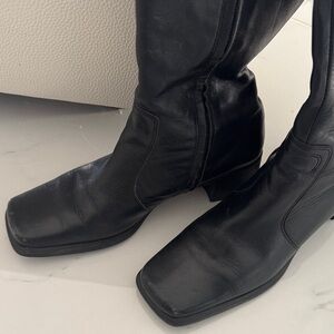Caressa Ultima Jeannine Black Leather Heeled Boots 7.5